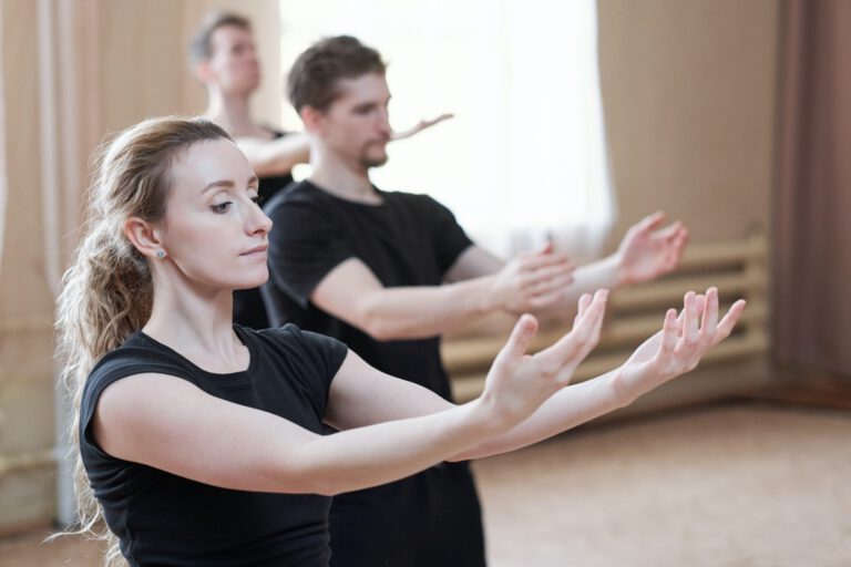 modern-dancers-portrait.jpg